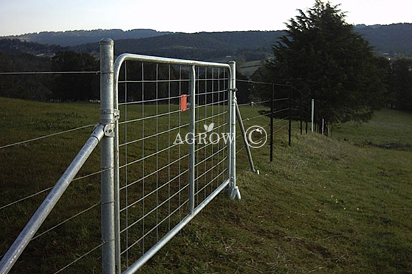 AGROW- Vertical Brace Mesh infill farm gates